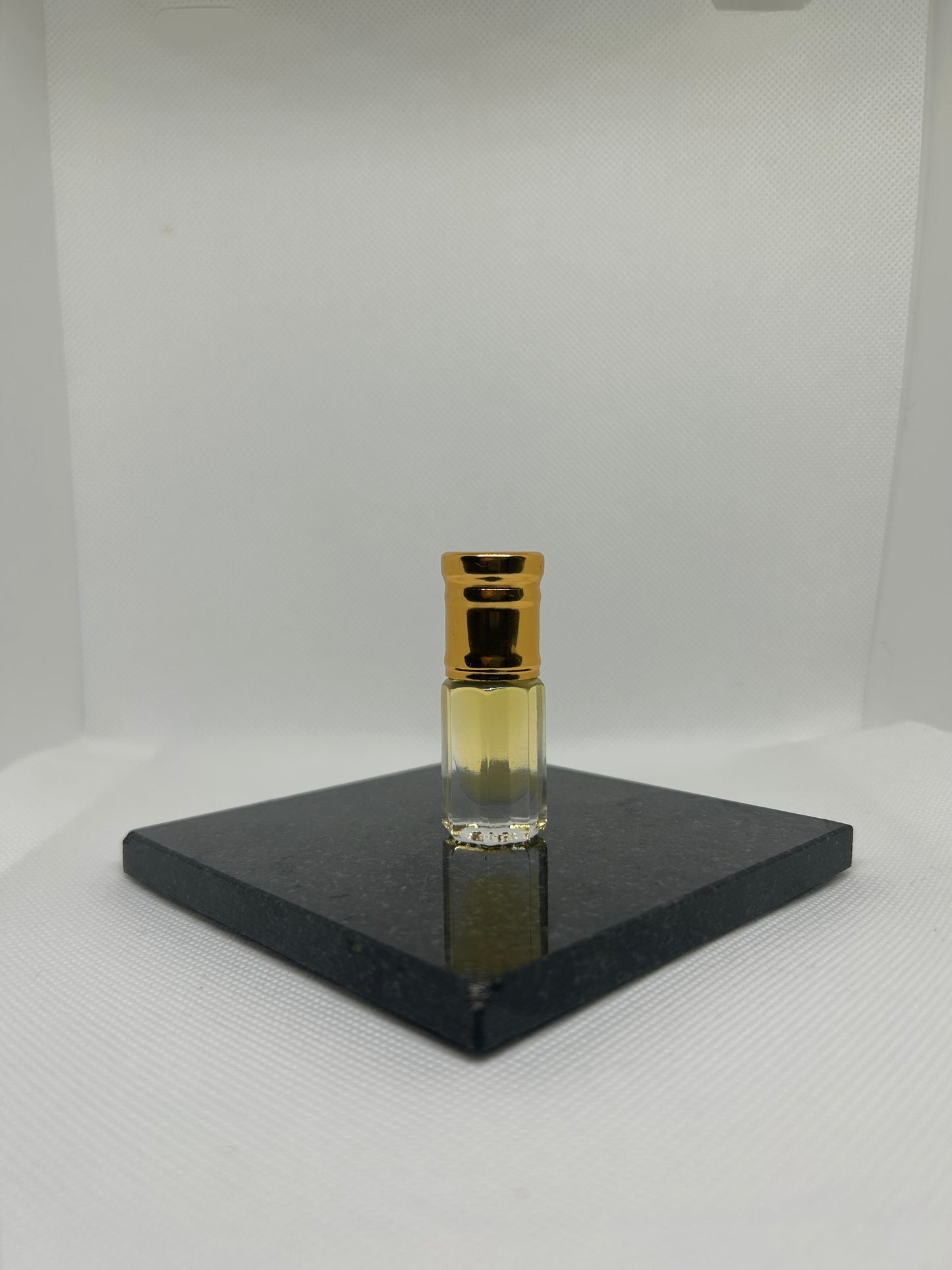 Oud Satin (Inspired by)